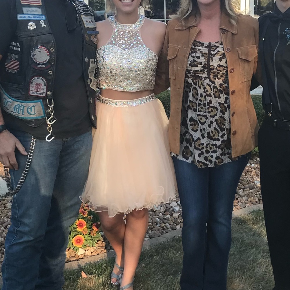 Homecoming dress or junior prom. Size 0 and was worn once.